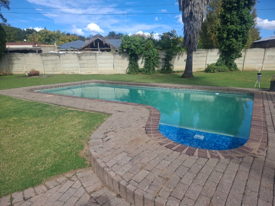 To Let 3 Bedroom Property for Rent in Suidrand Free State